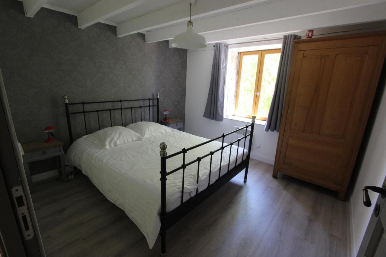 Combrailleurs Bed & Breakfast Espinasse Exterior foto